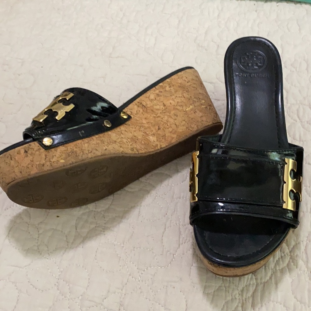 Authentic Tory Burch Wedge, Size 9 - Picture 6 of 7